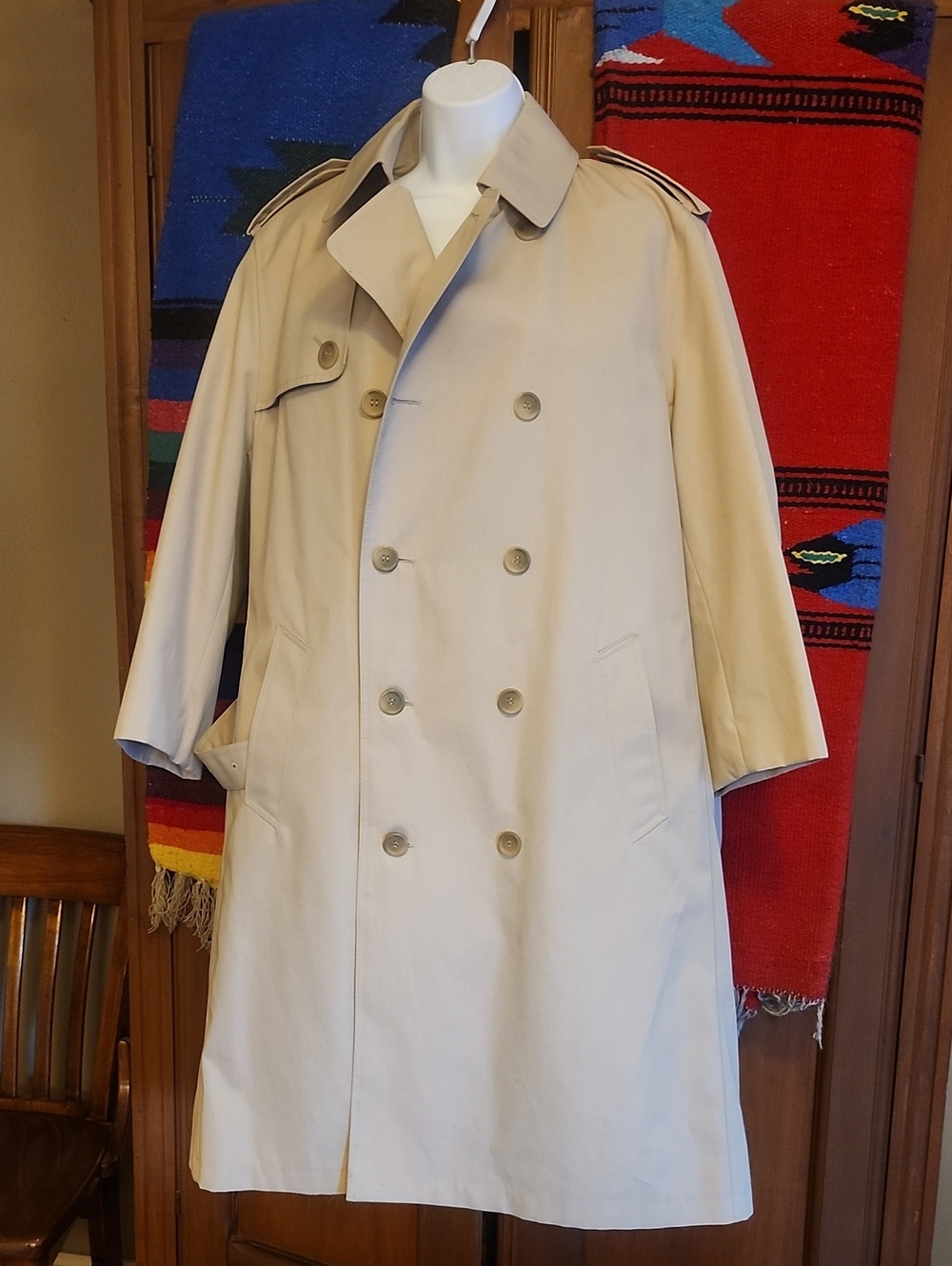 Vintage Misty Harbor Classic Men's Beige Double-Breasted Trench Coat Size 40